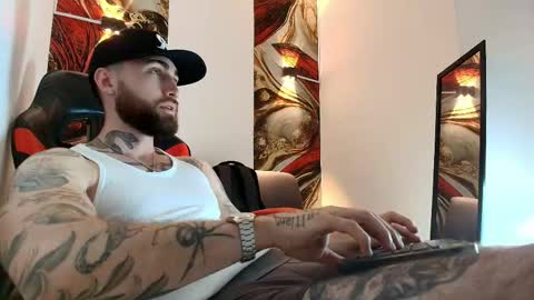 LUKE online show from April 25, 1:41 pm