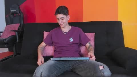 Snapshot of luke_savagge chatting on October 16, 1:56 pm Luke online show from October 16, 1:56 pm