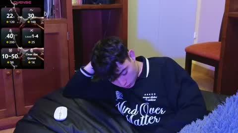 Snapshot of lukeboyce chatting on May 9, 1:44 am lukeboyce online show from May 9, 1:44 am
