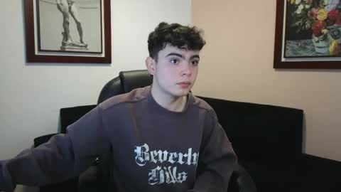 Snapshot of lukeboyce chatting on May 29, 1:58 am lukeboyce online show from May 29, 1:58 am