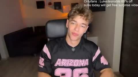 lukedesirable online show from July 29, 9:46 pm
