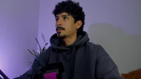 Luke Taylor online show from April 1, 1:01 pm