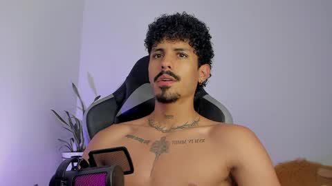 Luke Taylor online show from April 4, 9:40 am