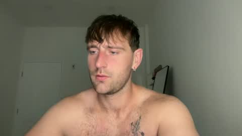 Snapshot of lukegunn22 chatting on July 5, 12:17 am MR. Luke Gunn online show from July 5, 12:17 am