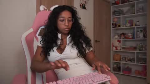 lulitauwu online show from September 18, 11:18 pm