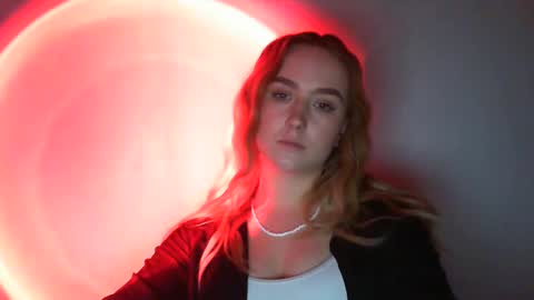 Lulu Baby18 online show from February 7, 6:45 pm