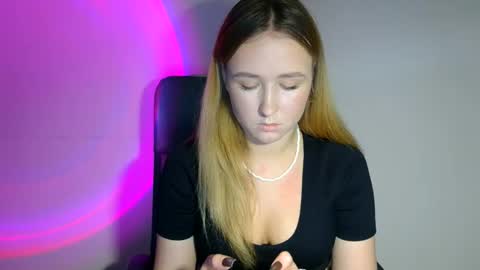 Lulu Baby18 online show from October 31, 2:18 pm