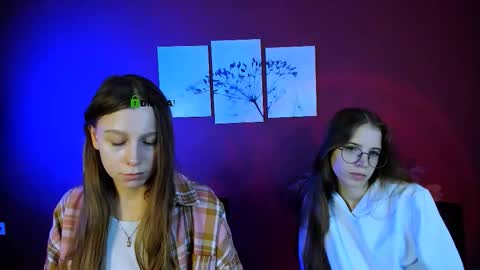 lulu_fly_ online show from October 20, 8:48 am