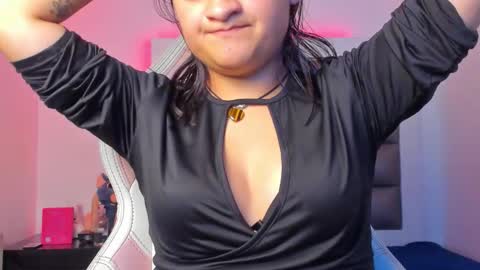 elizabeth online show from November 12, 1:06 am