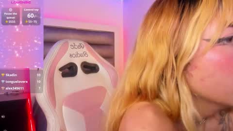 elizabeth online show from March 15, 12:38 am