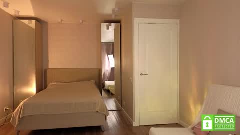 Lulu online show from October 25, 3:51 pm