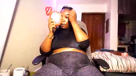 lulu_sparks1 online show from June 1, 3:52 am