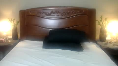 Snapshot of lulu_wild chatting on November 20, 10:59 am lulu_wild online show from November 20, 10:59 am