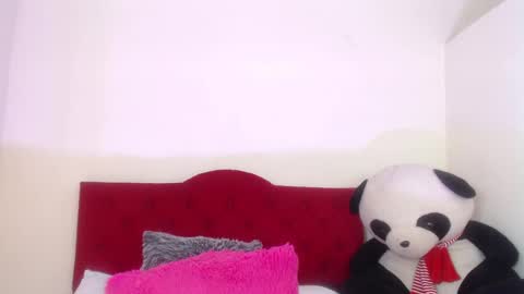 Snapshot of luluu_08 chatting on February 20, 5:40 pm LULU online show from February 20, 5:40 pm