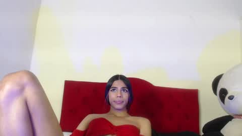 Snapshot of luluu_08 chatting on March 8, 12:00 am LULU online show from March 8, 12:00 am