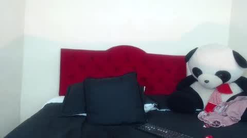 Snapshot of luluu_08 chatting on March 9, 12:53 am LULU online show from March 9, 12:53 am