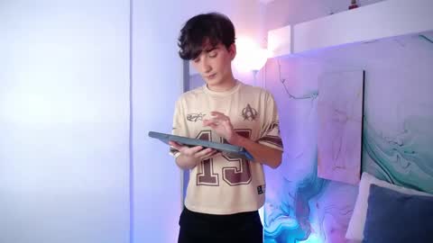 Snapshot of lumiernova chatting on May 23, 8:24 pm Lumier online show from May 23, 8:24 pm