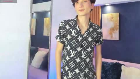 Snapshot of lumiernova chatting on May 28, 8:28 pm Lumier online show from May 28, 8:28 pm