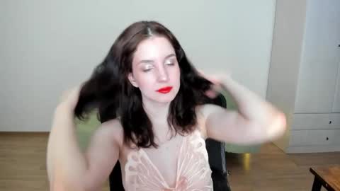 Lumi online show from April 20, 3:48 pm
