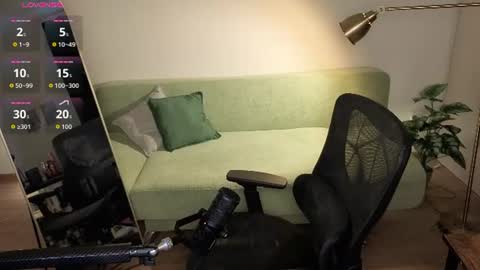 Snapshot of lumina_dark chatting on June 20, 4:43 pm Lumi online show from June 20, 4:43 pm