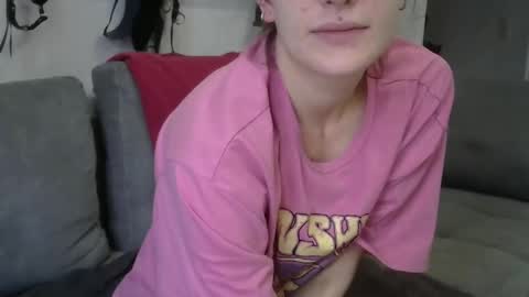 Snapshot of lumivex chatting on December 16, 12:10 pm lumivex online show from December 16, 12:10 pm