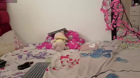 Snapshot of lumy_star chatting on January 10, 10:47 pm KITSUNE online show from January 10, 10:47 pm