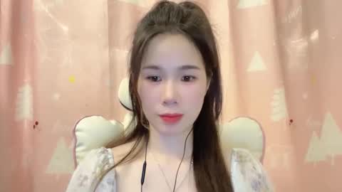 Snapshot of luna4739 chatting on May 5, 4:04 pm Luna online show from May 5, 4:04 pm