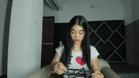 Snapshot of luna__02 chatting on July 5, 12:01 pm Luna online show from July 5, 12:01 pm