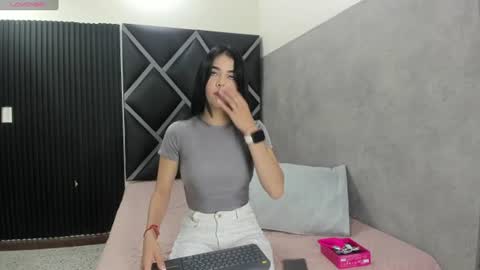 Snapshot of luna__02 chatting on July 7, 12:20 pm Luna online show from July 7, 12:20 pm
