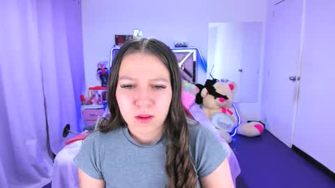 Snapshot of luna_analya chatting on February 21, 11:11 am luna_analya online show from February 21, 11:11 am