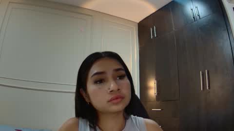 Snapshot of luna_and_banji chatting on February 3, 6:40 am luna and banji online show from February 3, 6:40 am