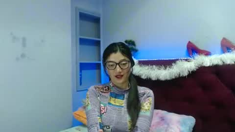 Snapshot of luna_azul_15 chatting on January 9, 2:40 pm dalia online show from January 9, 2:40 pm