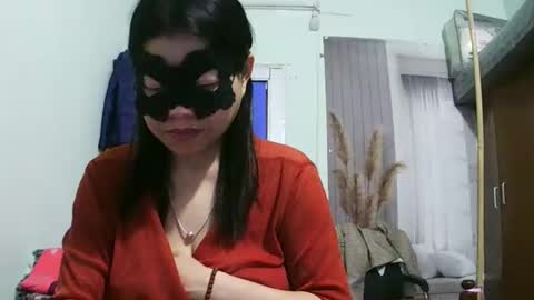 luna_beauty25 online show from February 26, 9:25 pm