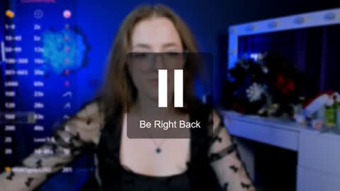 luna_berryy online show from January 11, 3:02 am