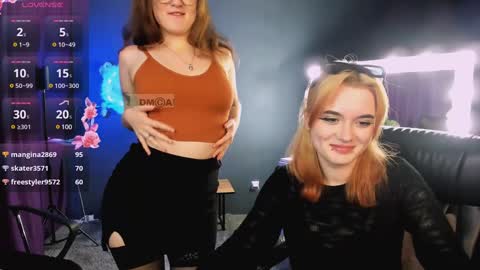 luna_berryy online show from January 24, 5:21 am