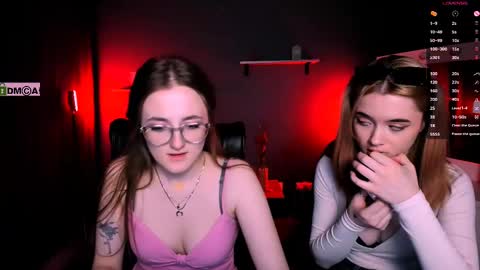 luna_berryy online show from March 5, 2:36 am