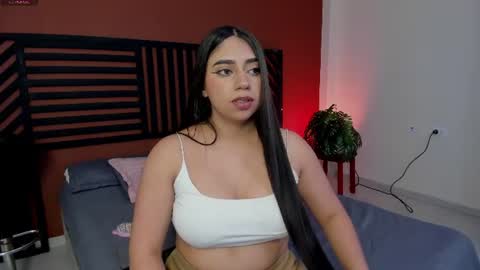 Snapshot of luna_cute14 chatting on July 11, 7:49 pm luna_cute14 online show from July 11, 7:49 pm
