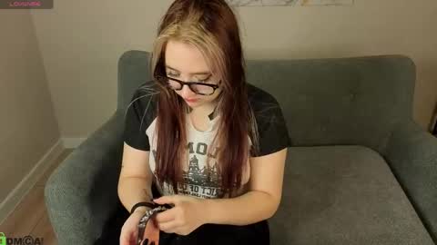 Luna Host online show from April 21, 1:42 am