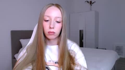 Luna online show from January 6, 9:29 pm