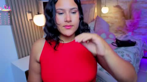 Luna  Jonez  online show from November 16, 10:21 am