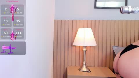 luna_kiss18 online show from January 11, 3:09 pm