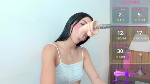 luna_kiss18 online show from February 26, 3:30 pm
