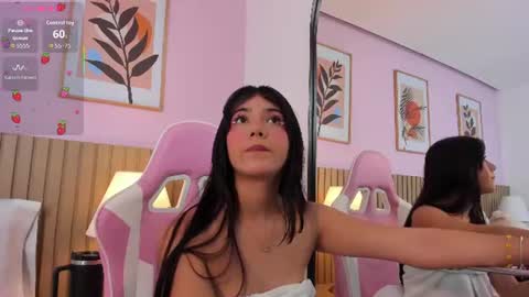 luna_kiss18 online show from July 13, 3:42 am