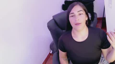 Snapshot of luna_lgomez chatting on April 18, 1:48 pm luna online show from April 18, 1:48 pm