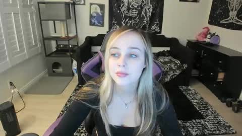 Luna online show from March 2, 4:36 am