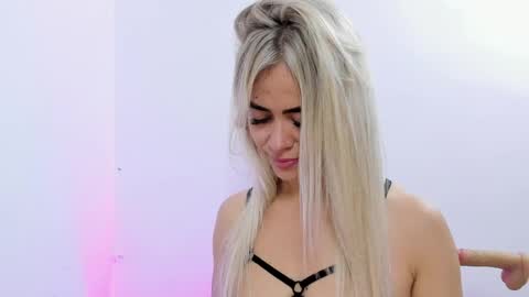 Luna Marquez online show from May 26, 5:20 pm