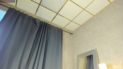 Snapshot of luna_mee chatting on February 20, 6:26 am Adele online show from February 20, 6:26 am