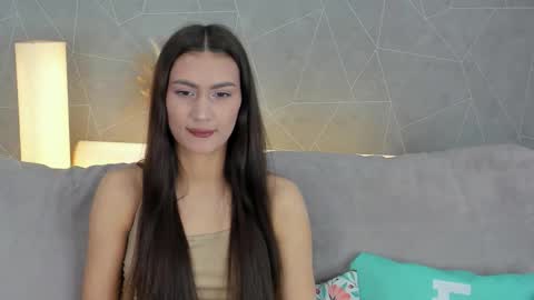 Snapshot of luna_mee chatting on February 24, 8:12 am Adele online show from February 24, 8:12 am