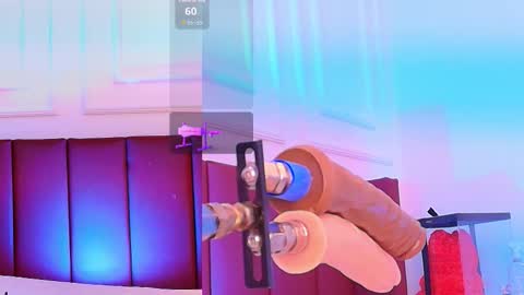     online show from March 21, 4:32 pm