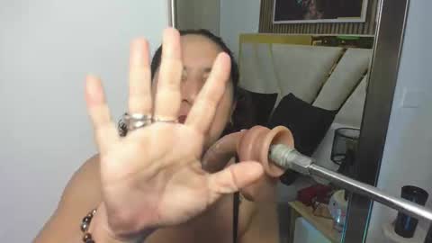 luna_naughty1 online show from January 13, 10:42 am